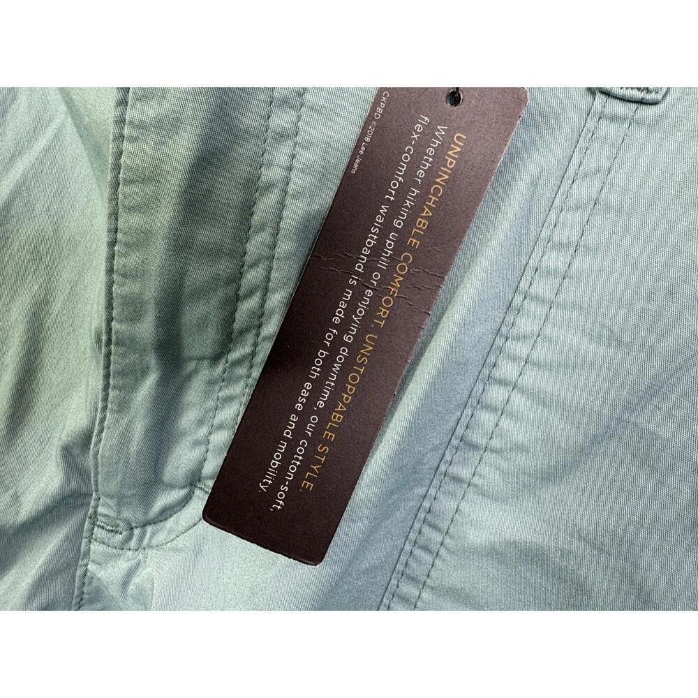 Lee Women's Mint Green Cargo Capris - Picture 5 of 9